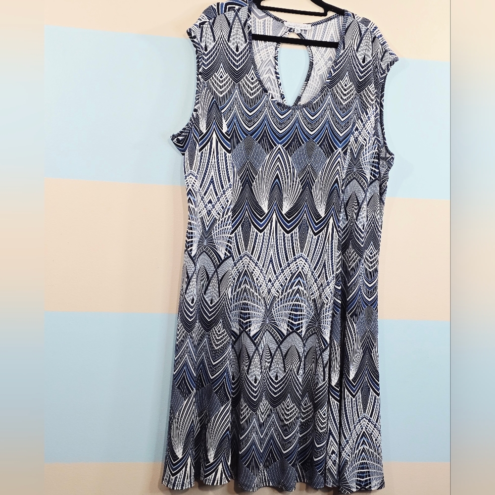 Keren Hart Blue and White Geometric Midi Dress - Picture 3 of 7